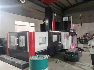 CNC portalinio tipo apdirbimo centras